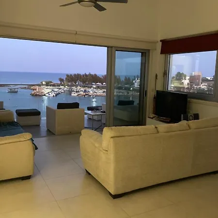 Apartment Trident *