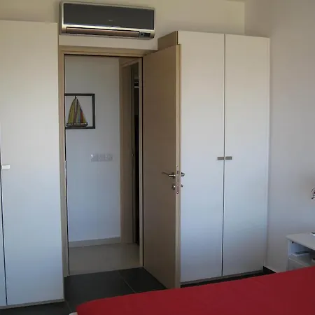 Apartment Trident
