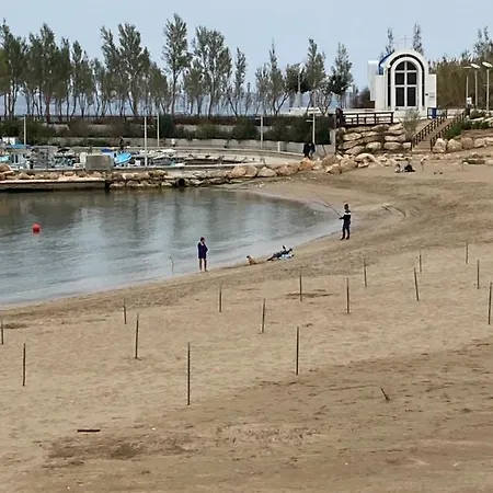 Апартаменты Trident *