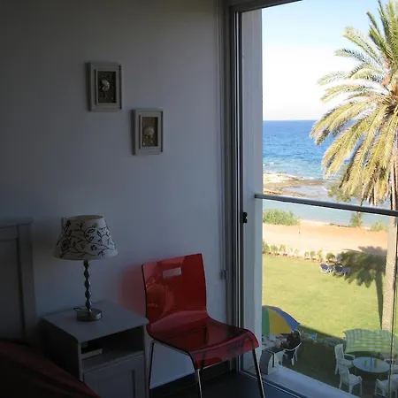 Апартаменты Trident